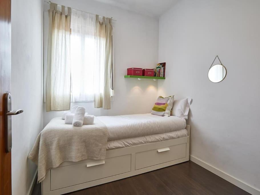 Апартаменты Bed&Bcn Arquimedes Барселона Экстерьер фото