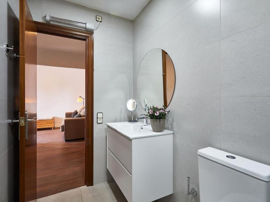 Апартаменты Bed&Bcn Arquimedes Барселона Экстерьер фото